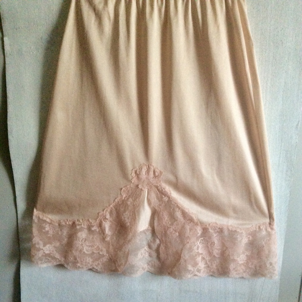 Emilio Pucci Dressy Skirt Slip w/Rose Lace s: M